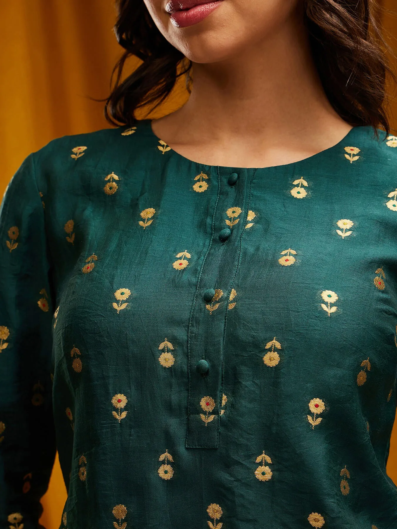 Chanderi Brocade Round Neck Kurta - Green