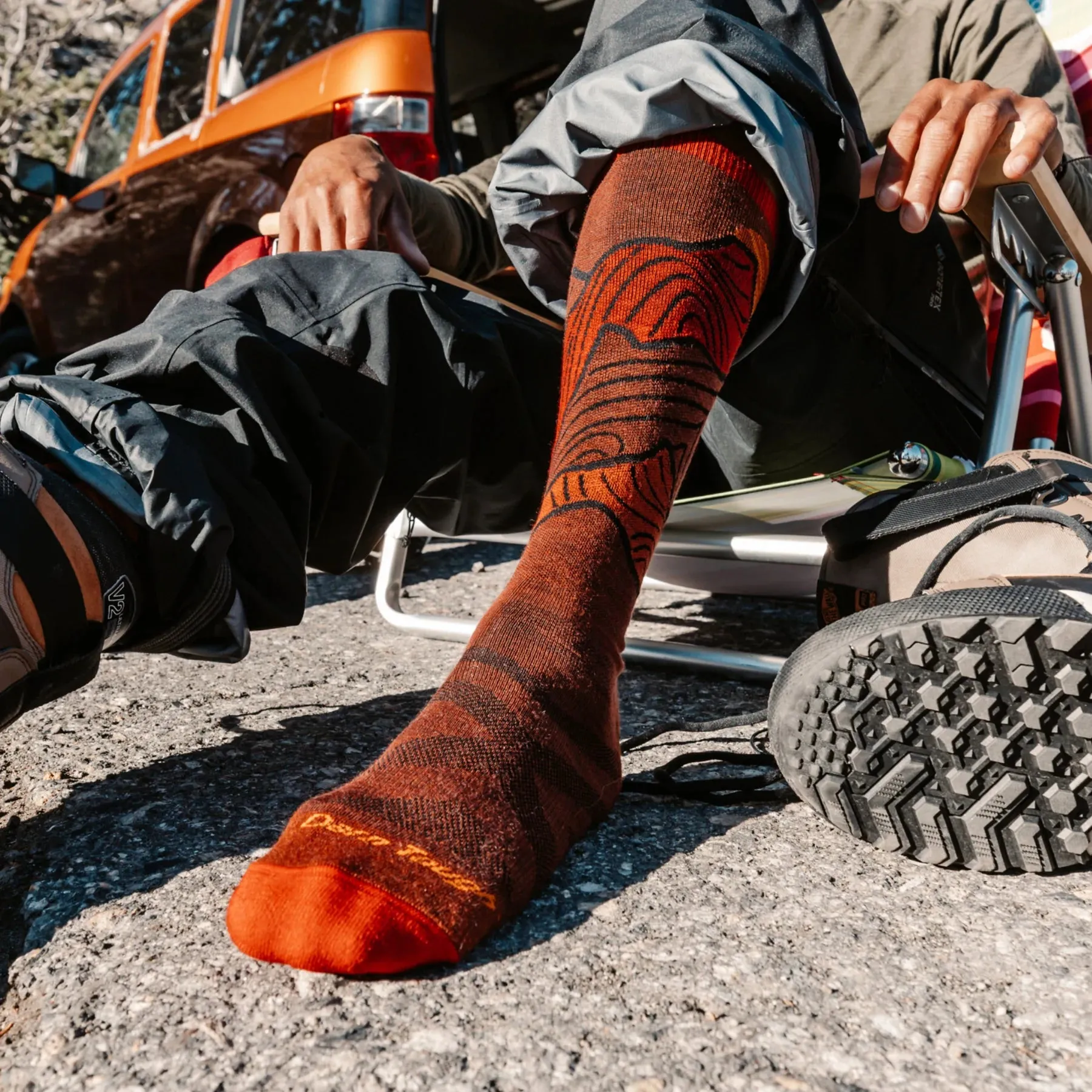 Darn Tough Men's Titan Over-the-Calf Lightweight Ski Socks