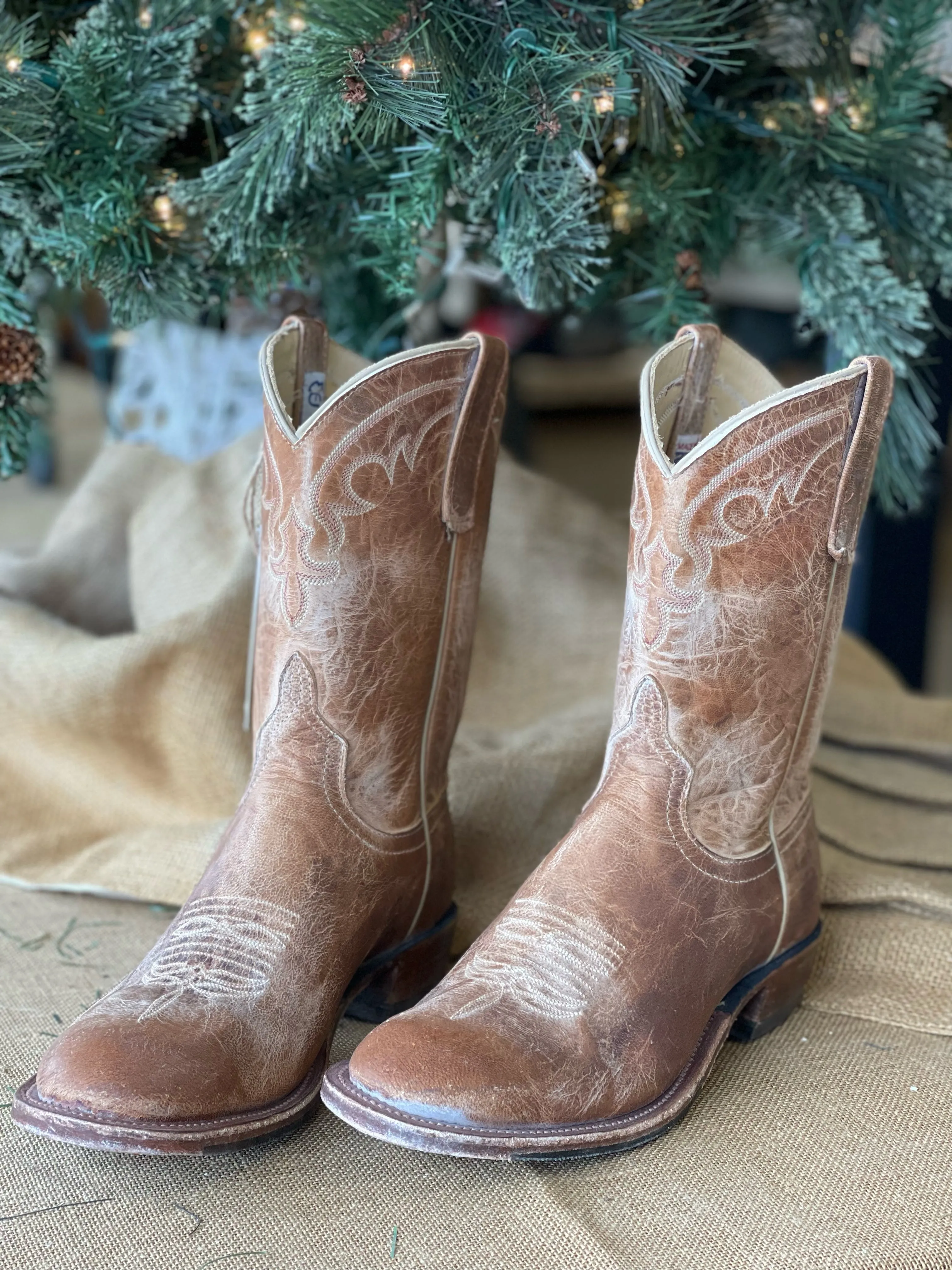 PATTON'S ANDERSON BEAN EXCLUSIVE "THE PATRICK" TUMBLED MAD DOG COYOTE BOOTS